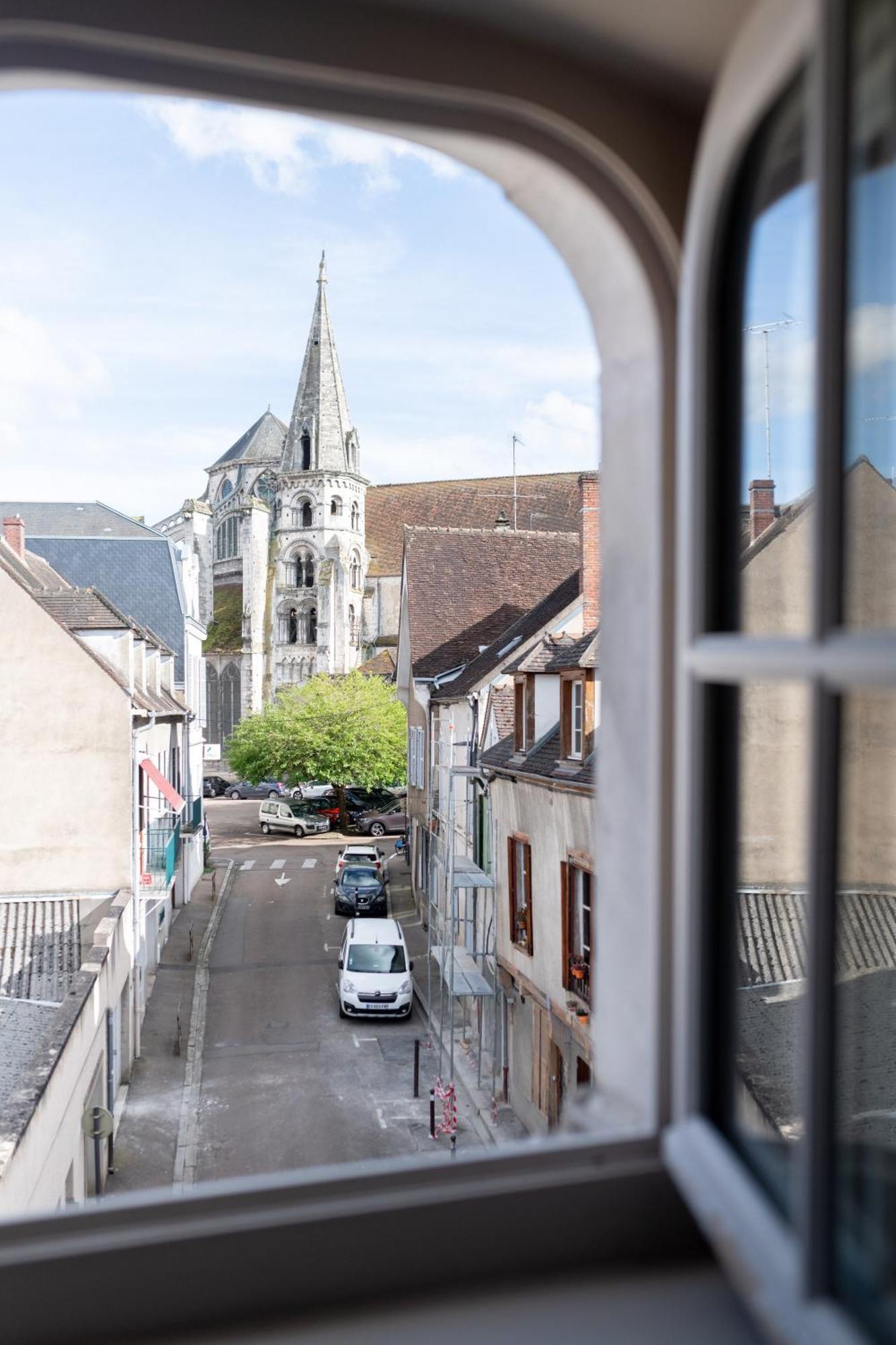 Clos St Eusebe En Coeur De Ville โอแซร์ ภายนอก รูปภาพ