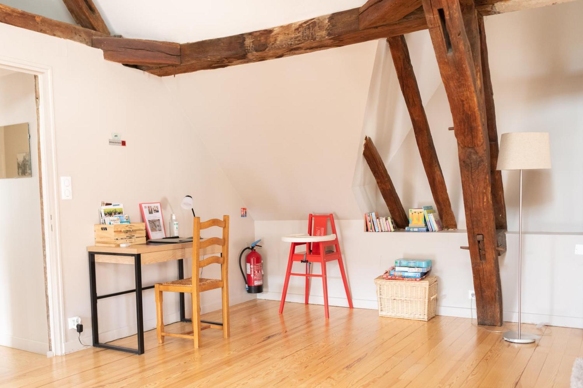 Clos St Eusebe En Coeur De Ville โอแซร์ ภายนอก รูปภาพ